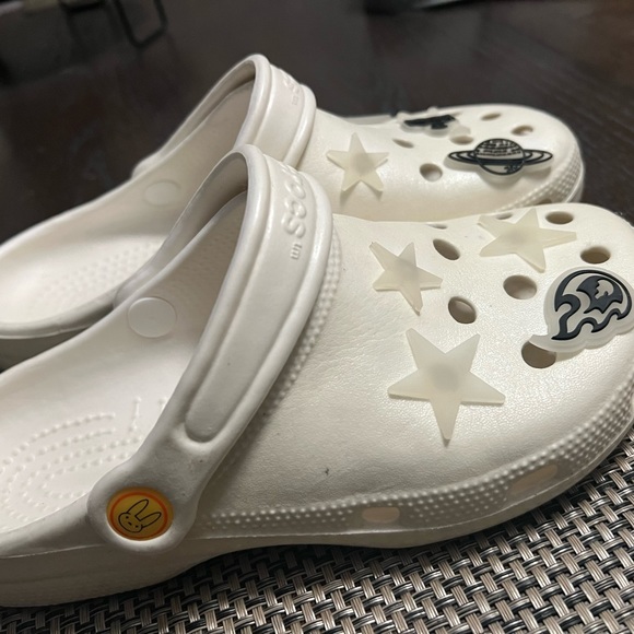 Original Bad Bunny Crocs - Picture 3 of 7